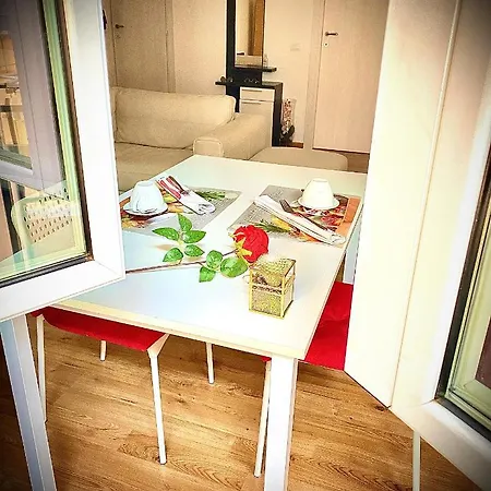 I-Lari Apartment-3
